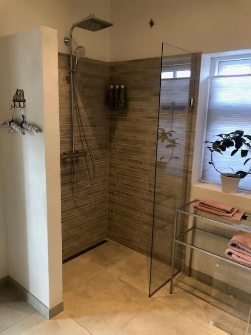 Cozy, Quiet Guest House Perfect For Business Or Pleasure Hillerød Exterior foto
